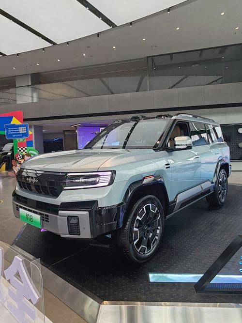 广州200比亚迪方程豹硬派越野的爆款，英菲尼迪35周年与你共成长